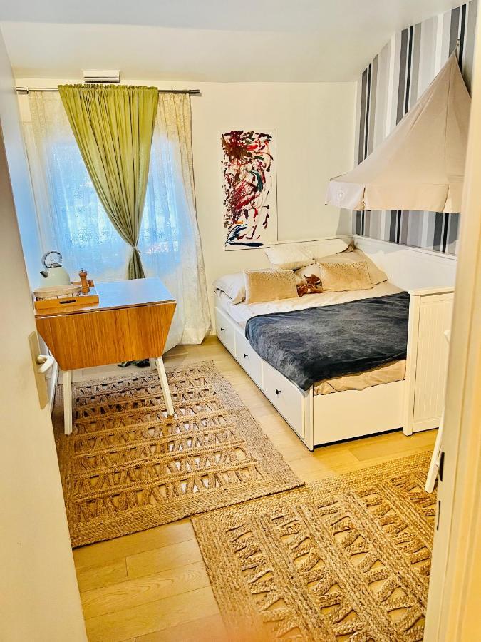 Private Rooms In A Tiny Home 4 Min Drive To Airport Cdg ,1 Private Bathroom Ideal For Families And Friends 루와시 앙 프랑스 외부 사진